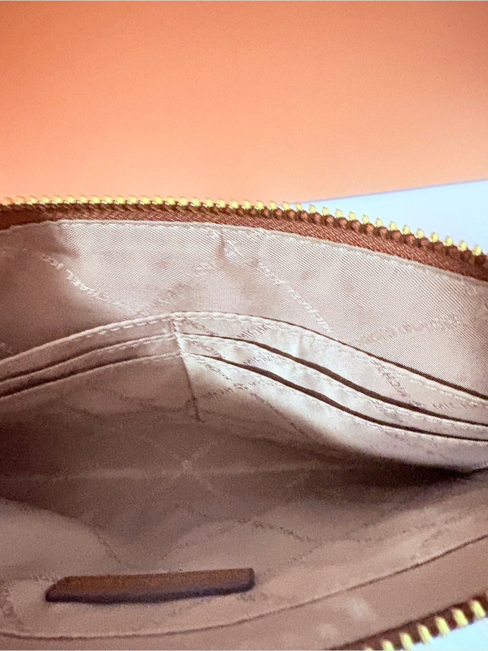 Quilted Shoulder Bag with Gold Chain - Beige - Picture 5 of 6